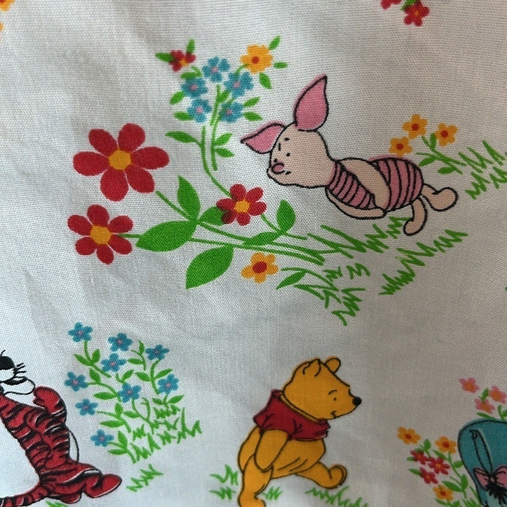 Adorable vintage Winnie the Pooh Piglet Eyore button down sleep top blouse m - Picture 14 of 14